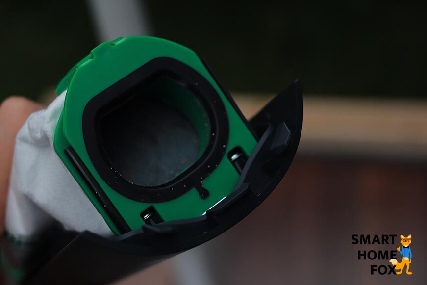 The retention flap of the VB100 vacuum bag